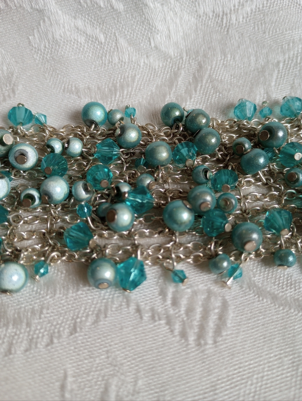 Silvertone Silver Turquoise Blue Glass Bead Mesh Cha Cha 2 In Wide 5inBracelet